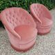 Paire de chauffeuses crapaud velours rose