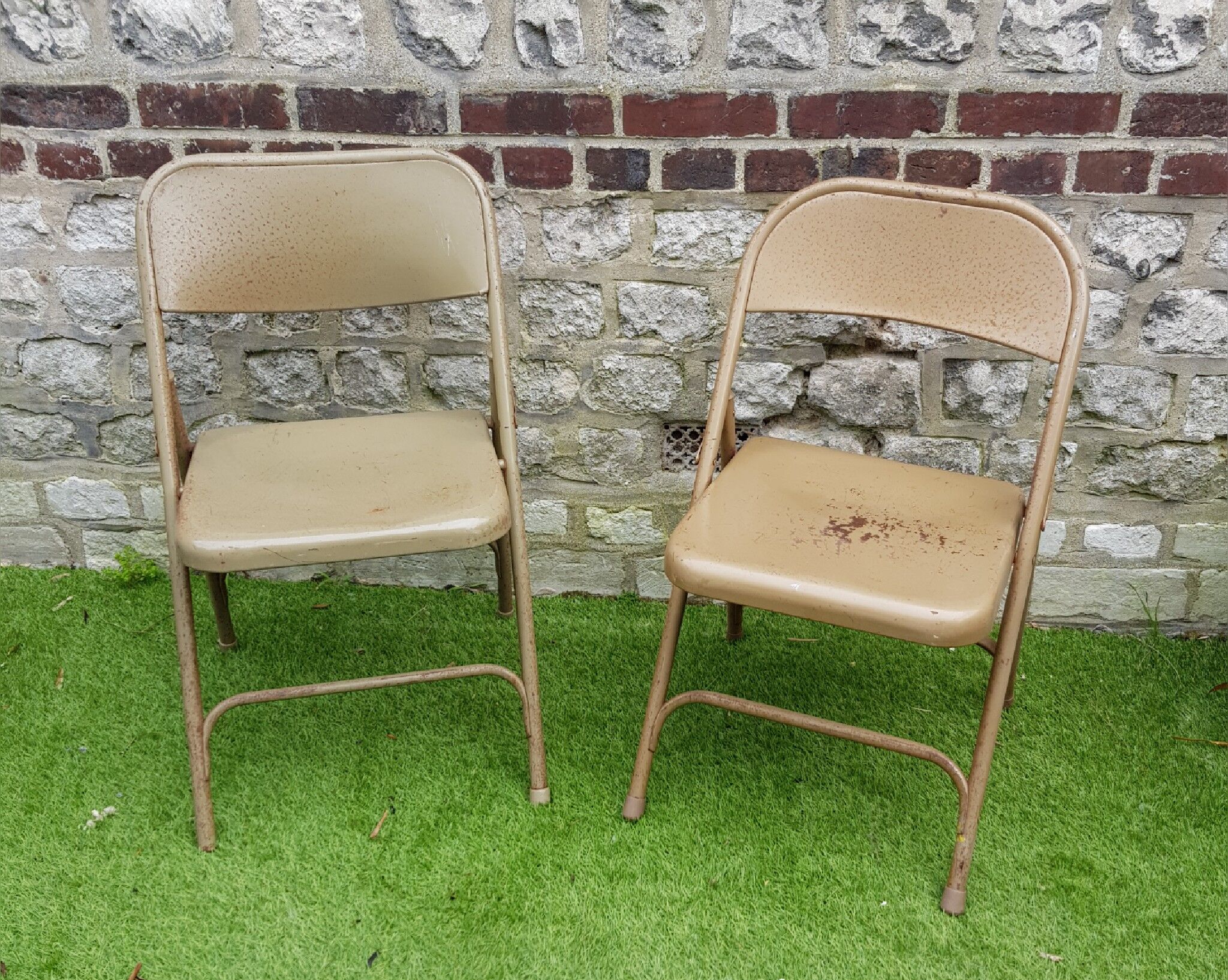 Metal folding chairs