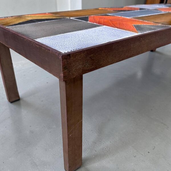 Table basse en céramique Roger Capron, signée