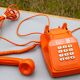 Téléphone vintage orange