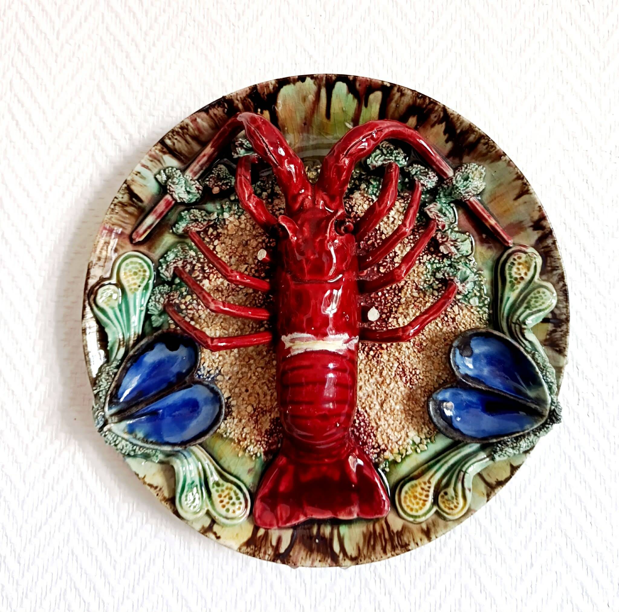 Lobster plate Palissy ceramic