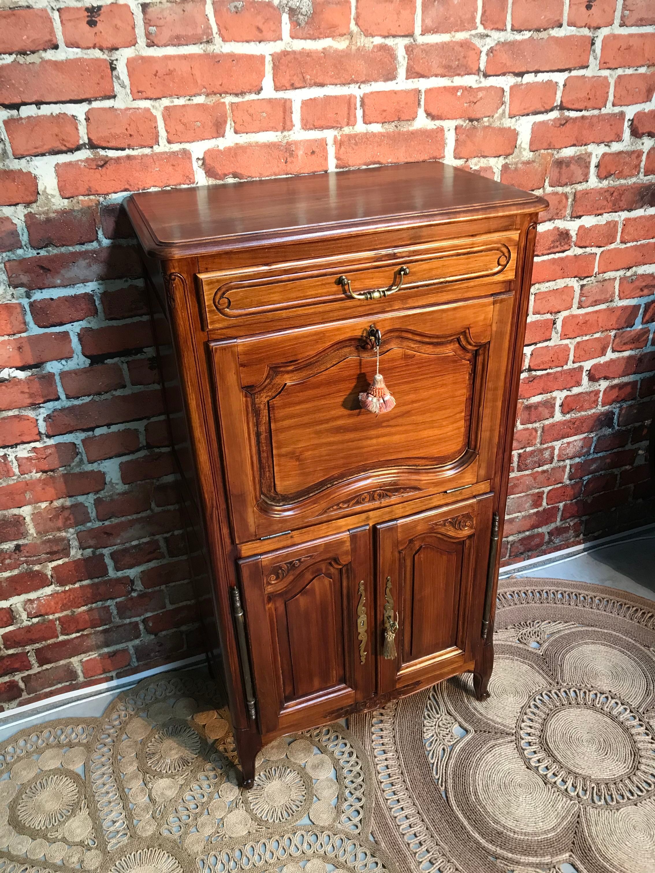 Writing desk