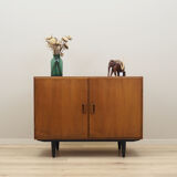 Walnut cabinet, Danish design, 1960s, designer: Børge Mogensen