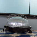 Bakelite porthole wall lamp