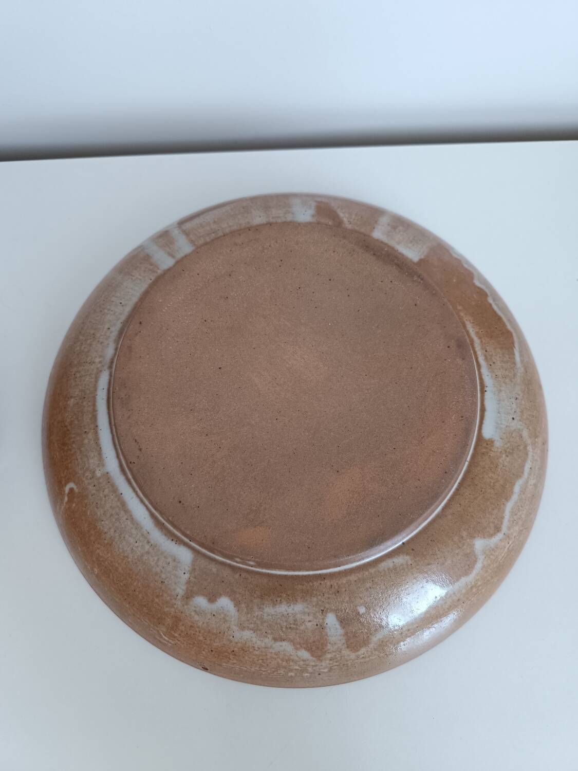 Vintage stoneware hollow dish