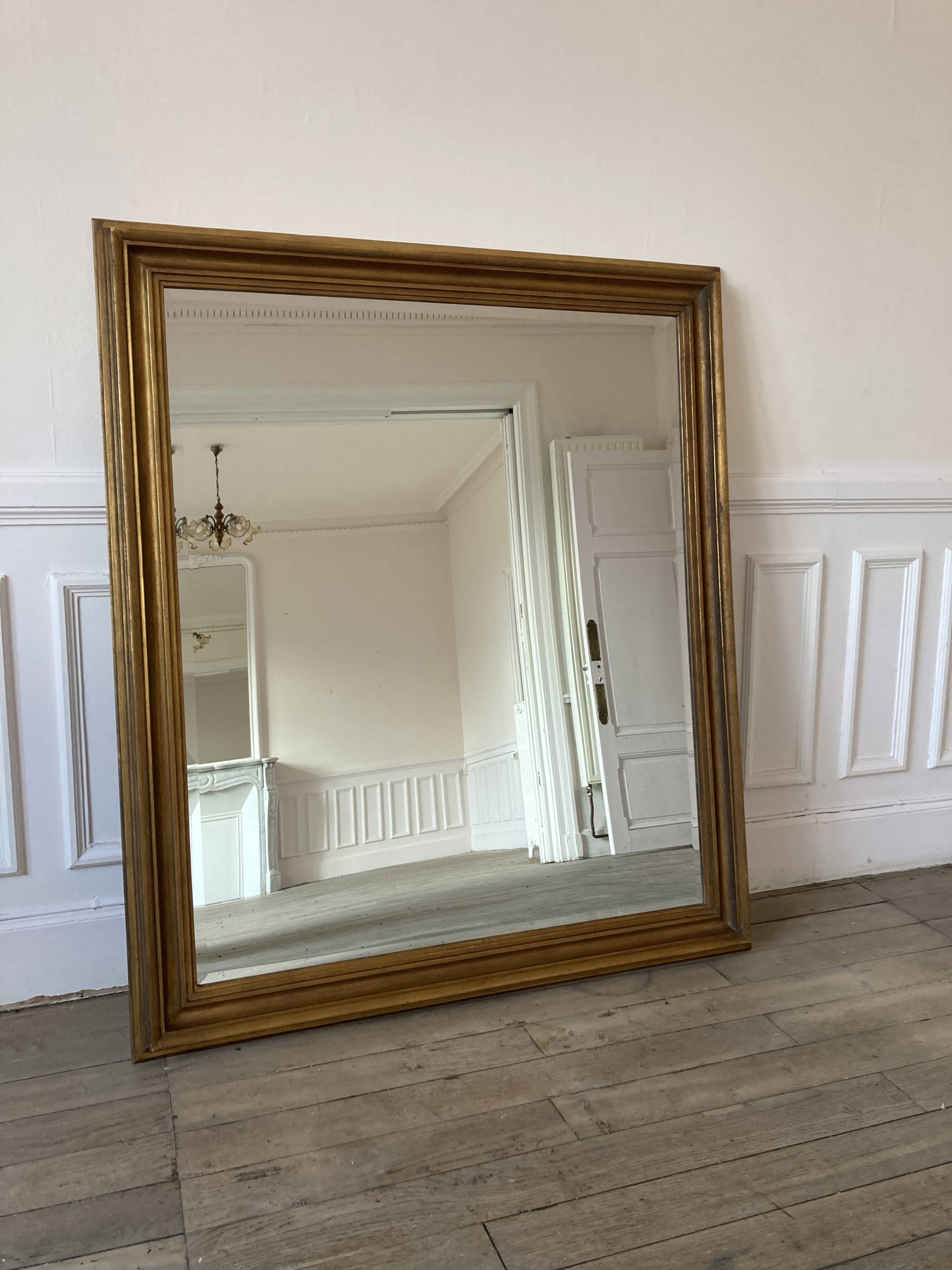 Antique mirror 134x115cm