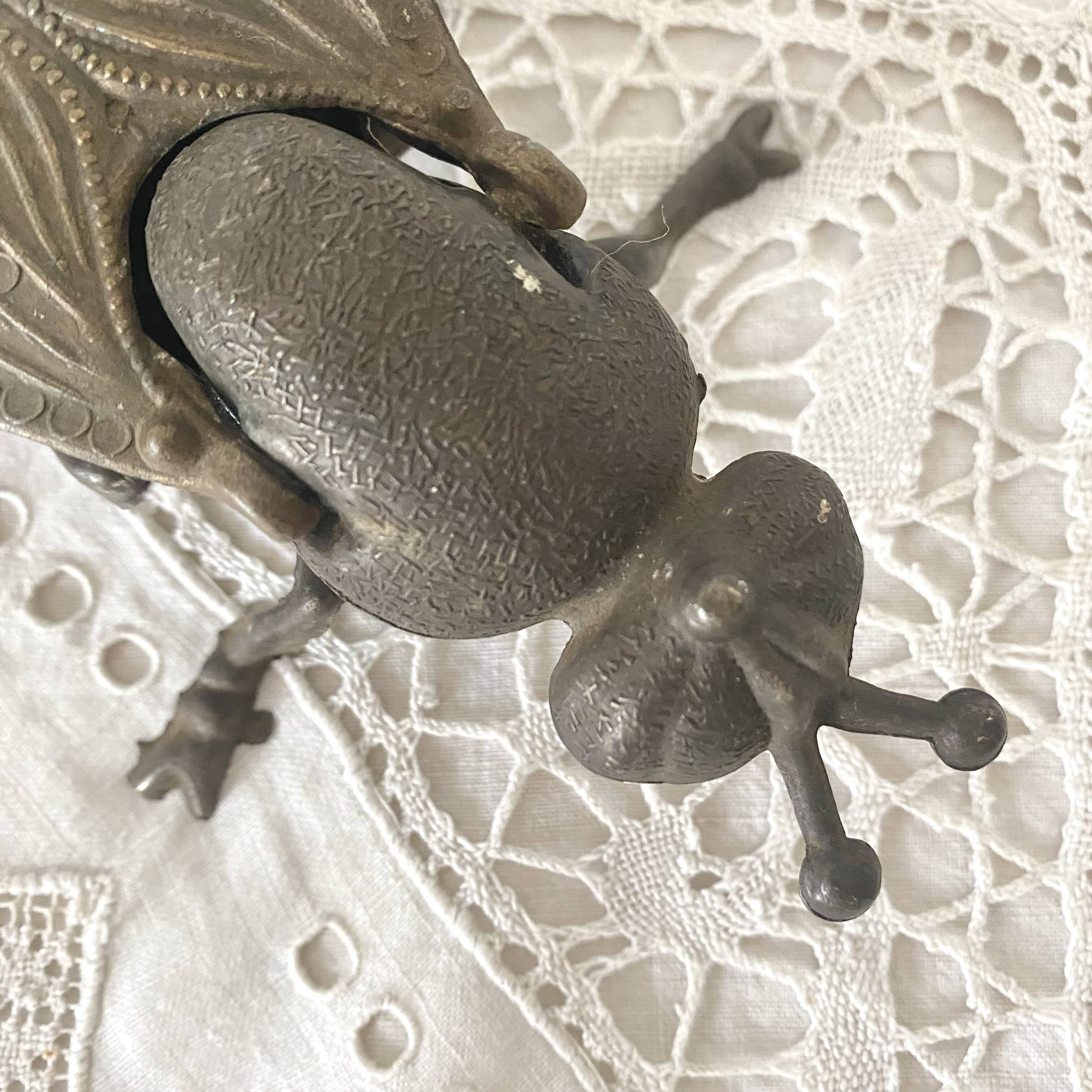 2 cendriers insectes mouches en métal années 50-60