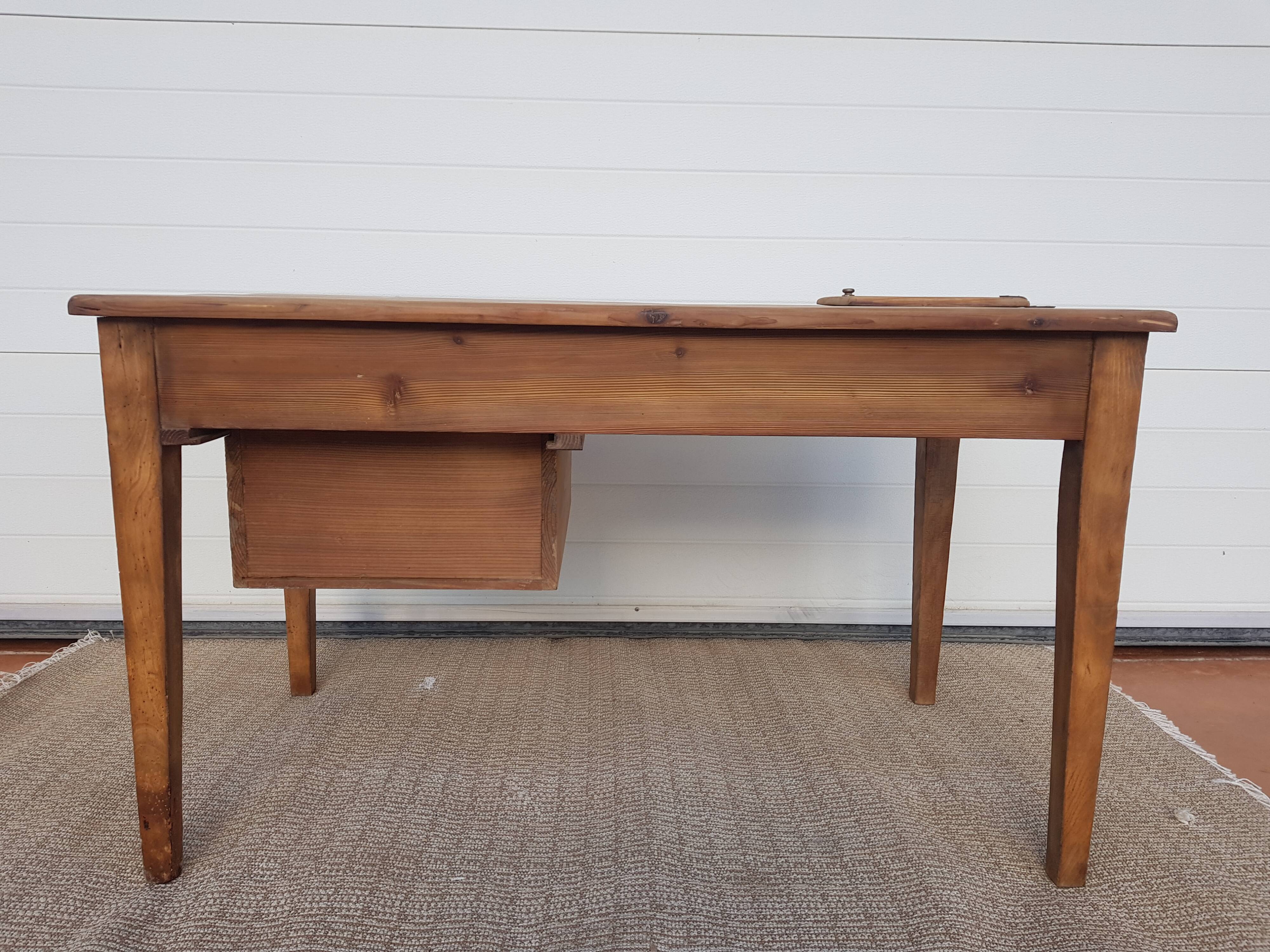 Established coordonnier early 20th s