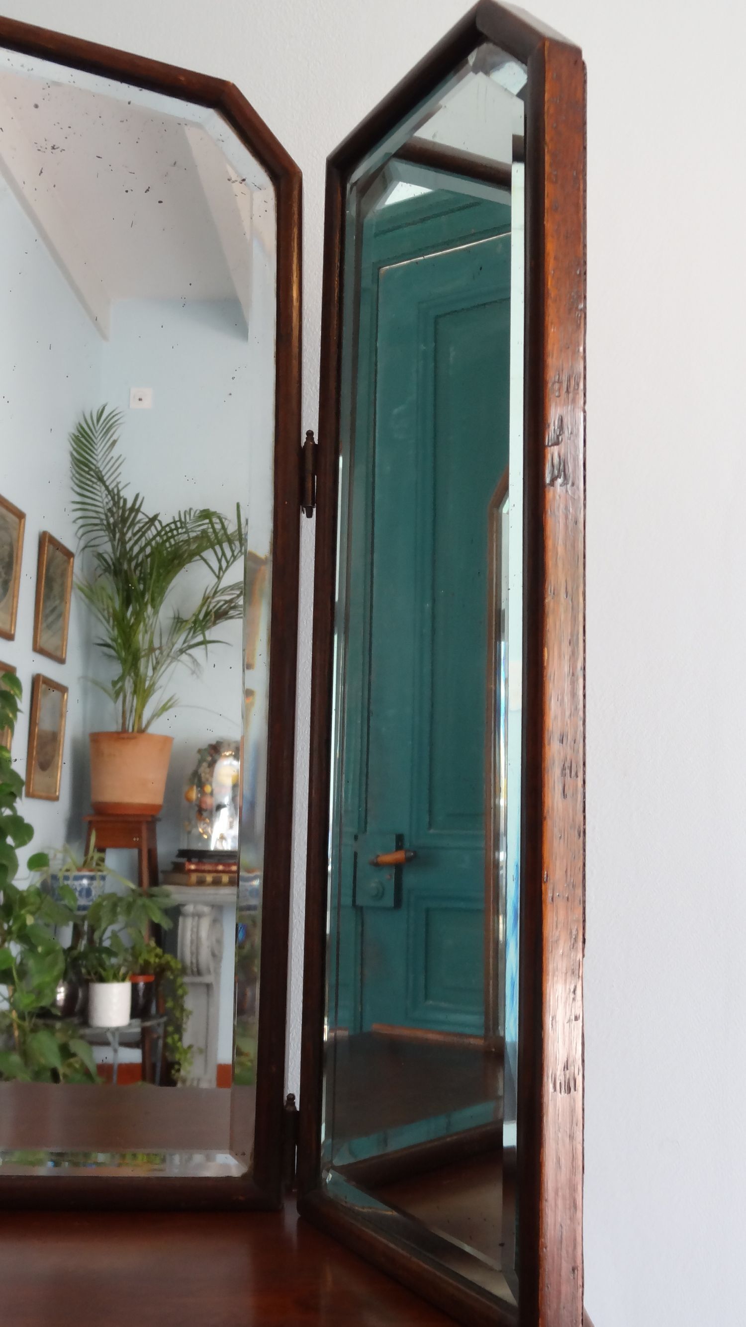 Triptych mirror 1900 with beveled mirrors, 88/42 x 68 cm