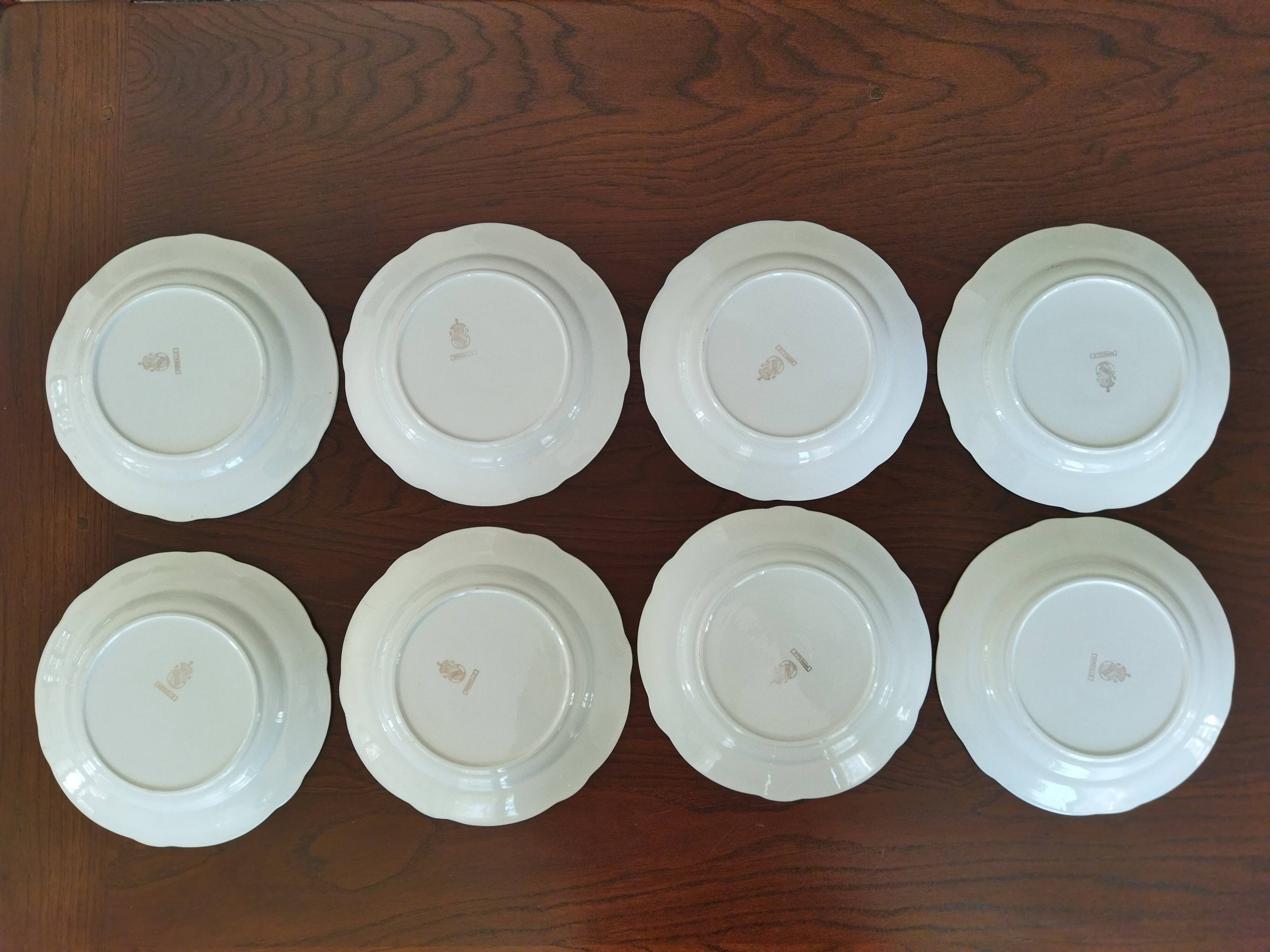8 assiettes plates K&G Lunéville