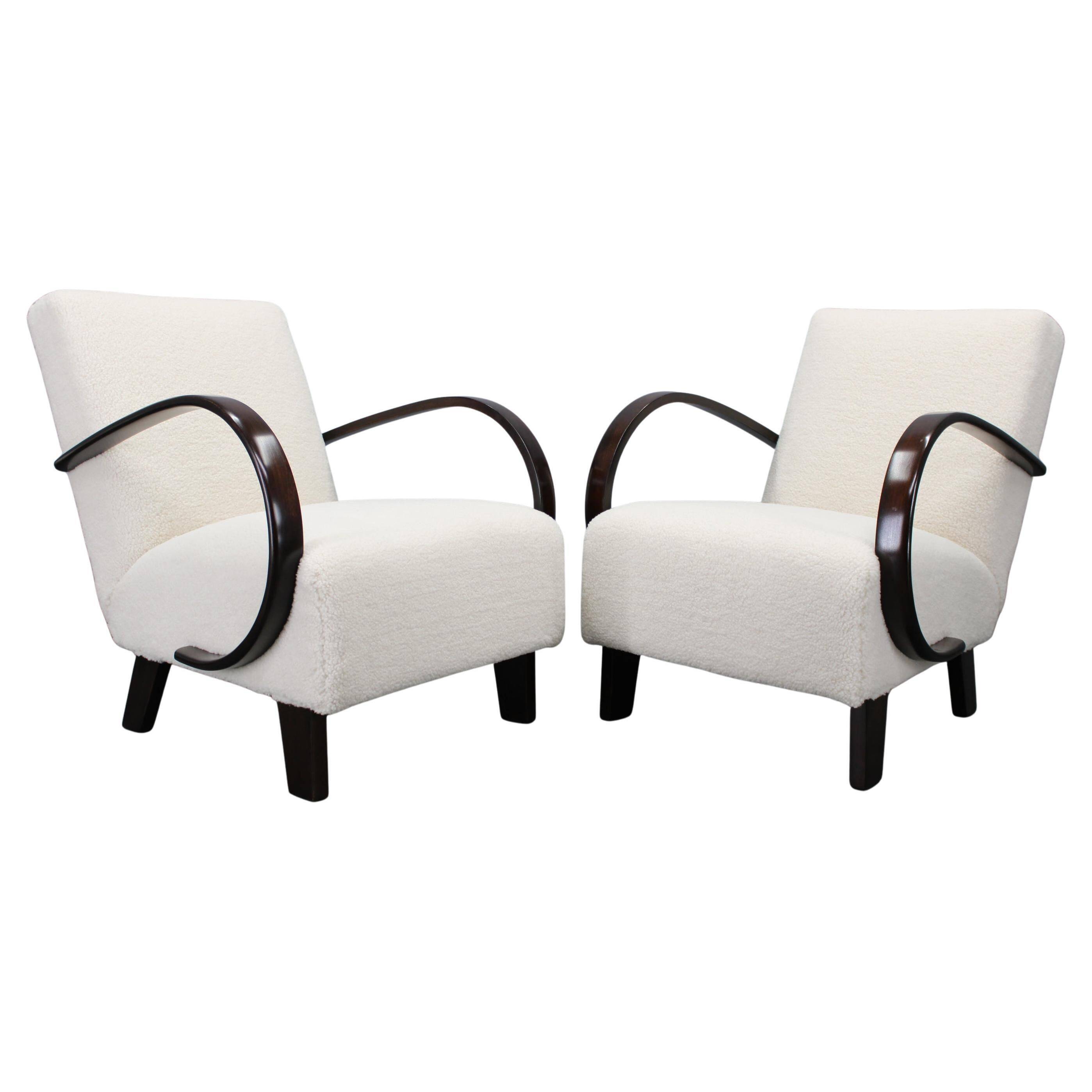 1940s Art Deco armchairs by Jindřich Halabala, beech wood upholstered