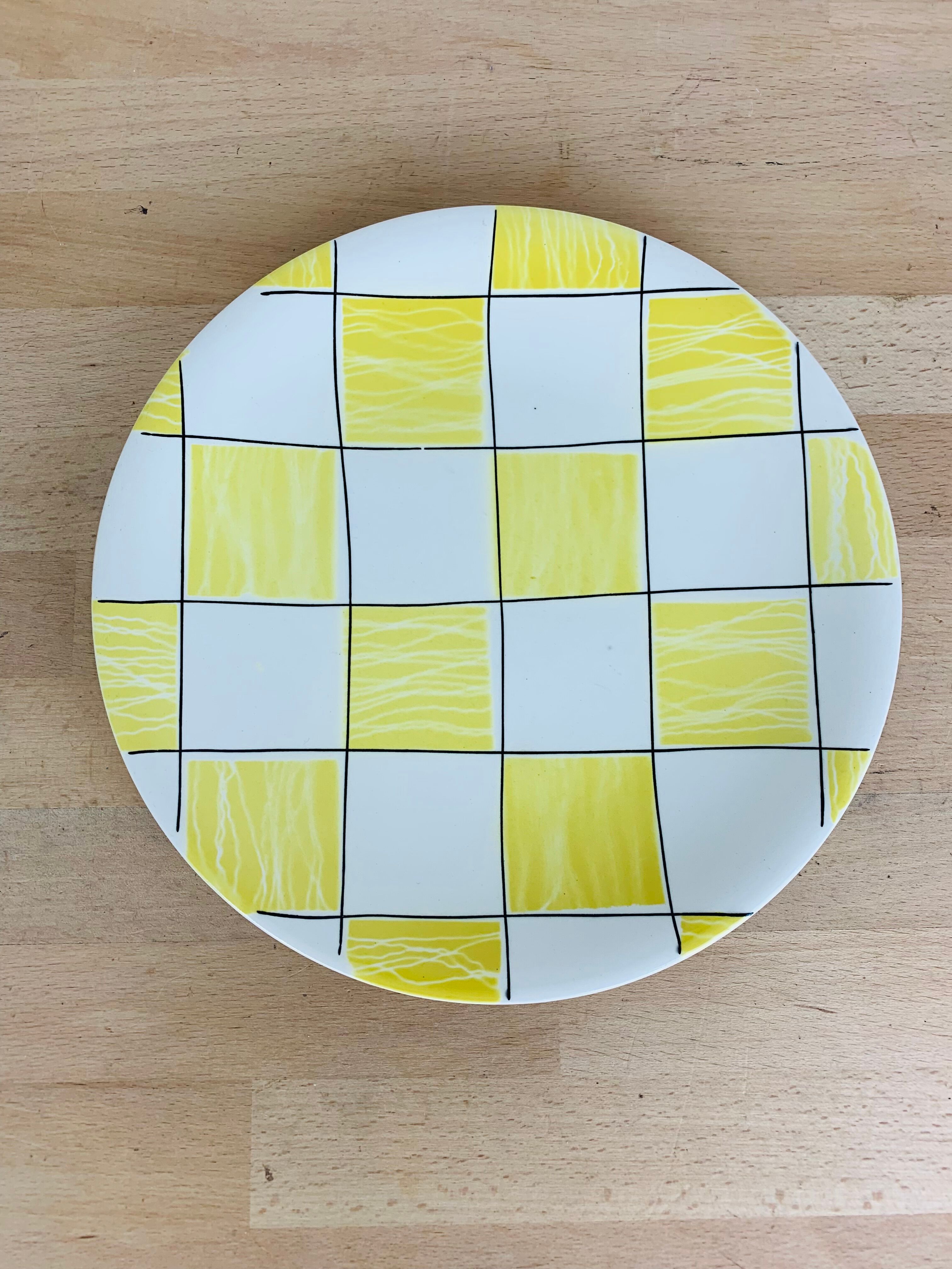6 flat cambridge plates by Salins