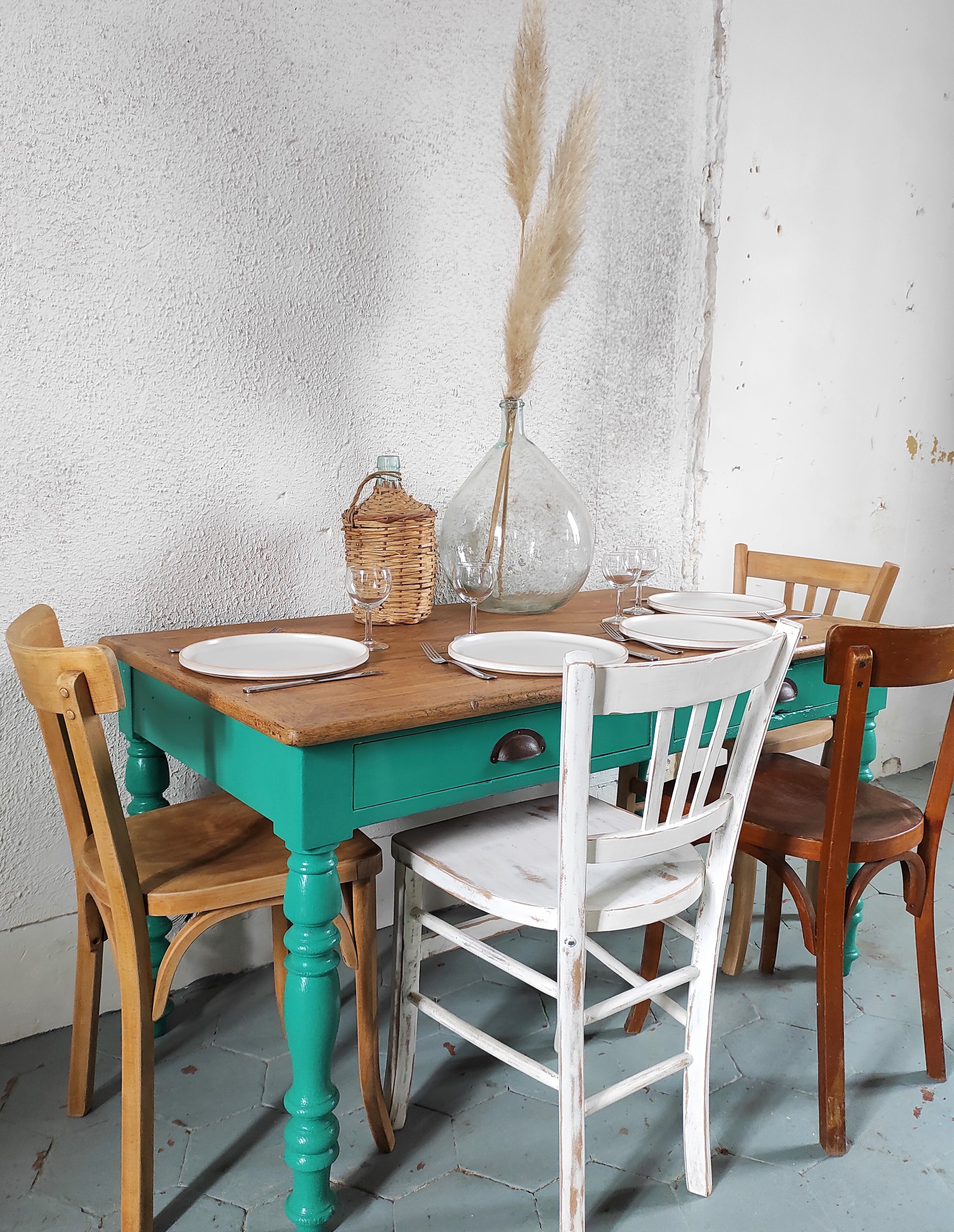 Farm table