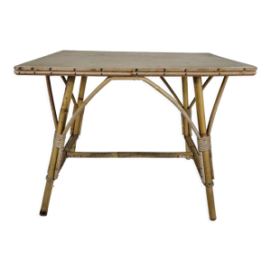 Table basse en rotin