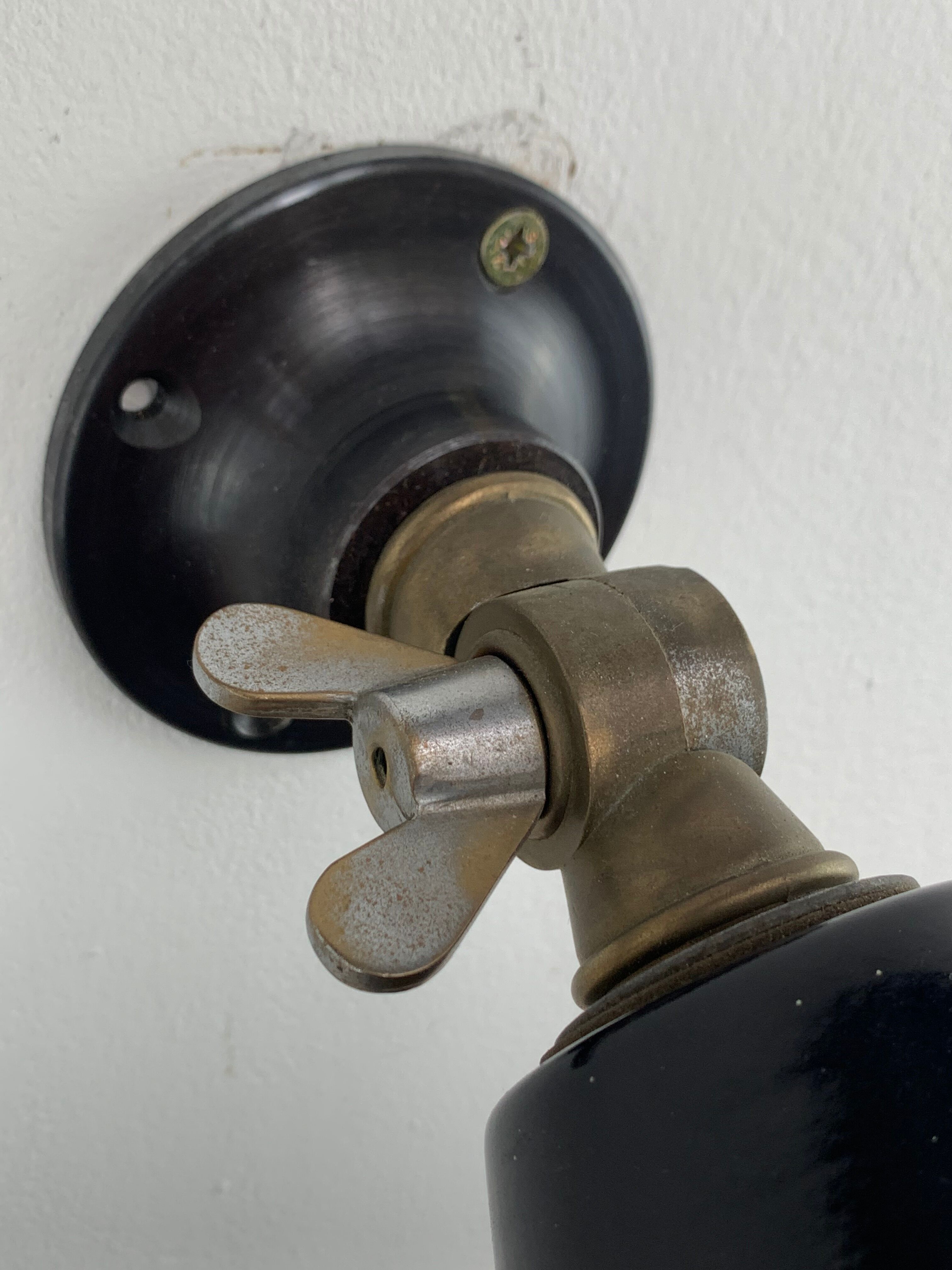 1940 workshop wall lamp