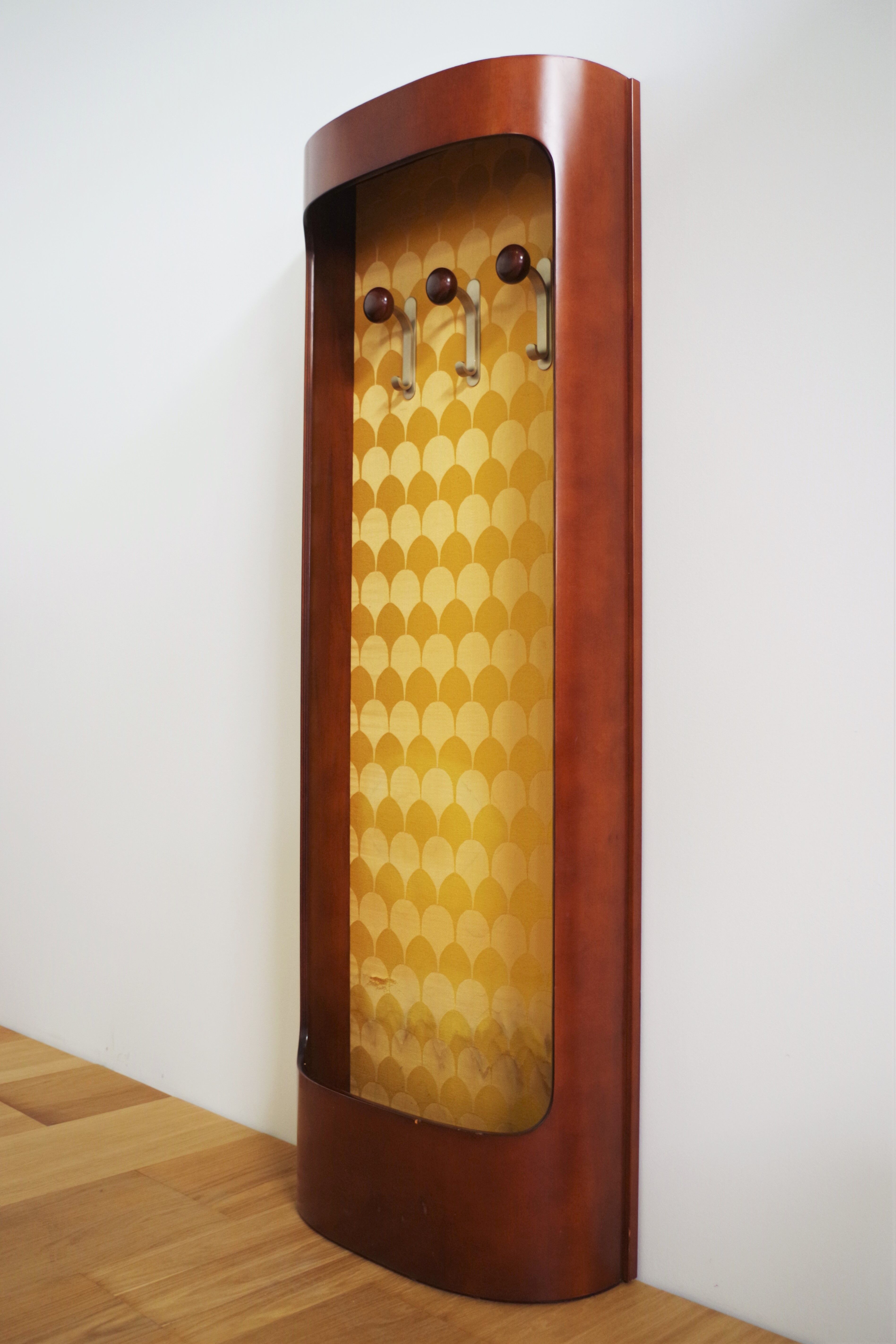 Porte-manteau vintage en bois