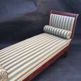Walnut recamier bench Napoleon III daybed mid-nineteenth century
