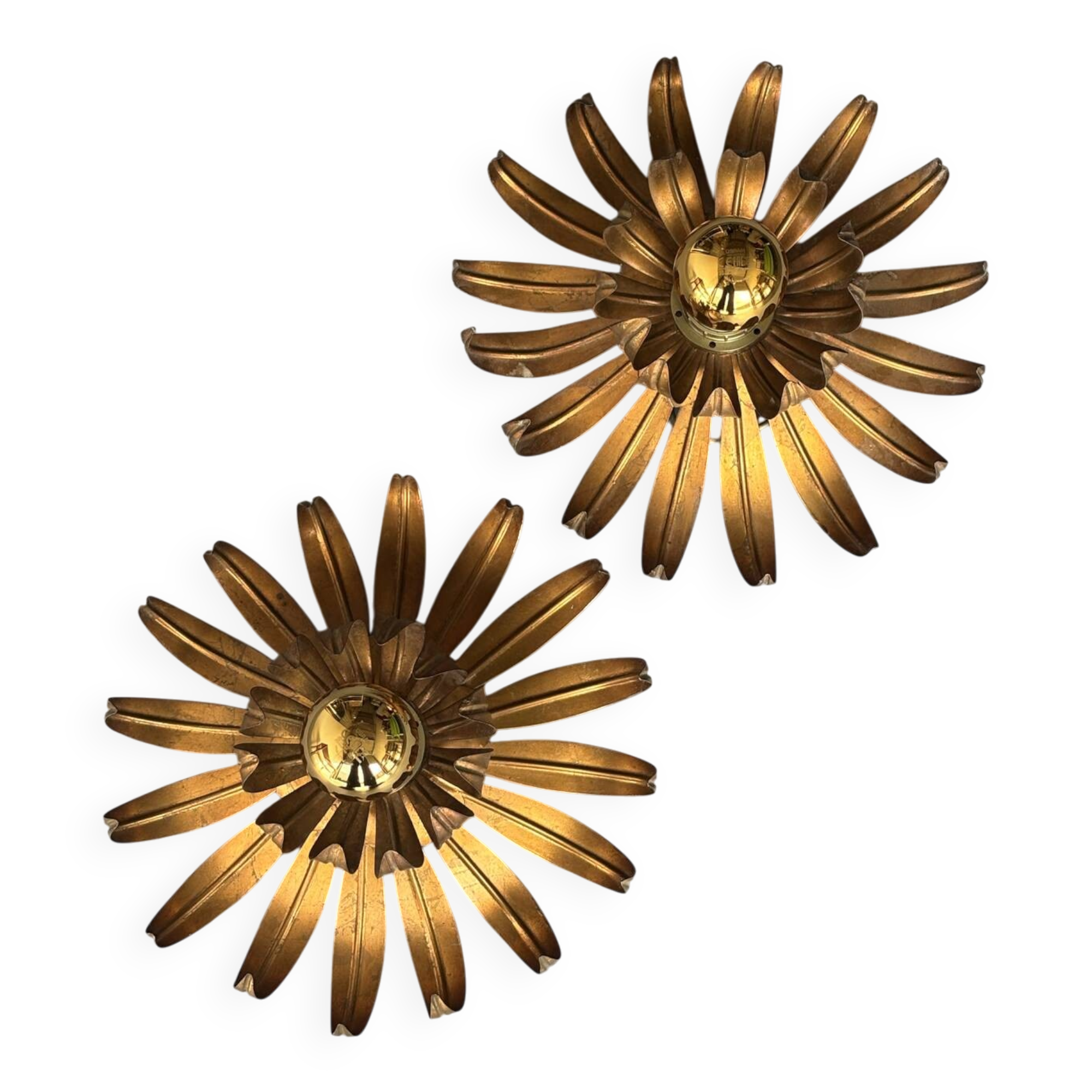 Pair of floral wall lights in gilded metal, 1960
