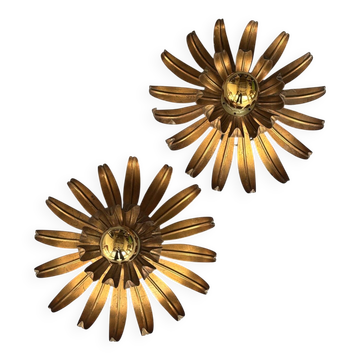 Pair of floral wall lights in gilded metal, 1960