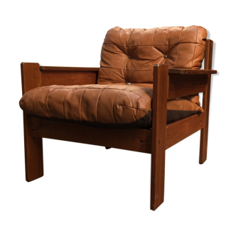 Scandinavian armchair in vintage pine