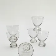 Verres à pieds floraux