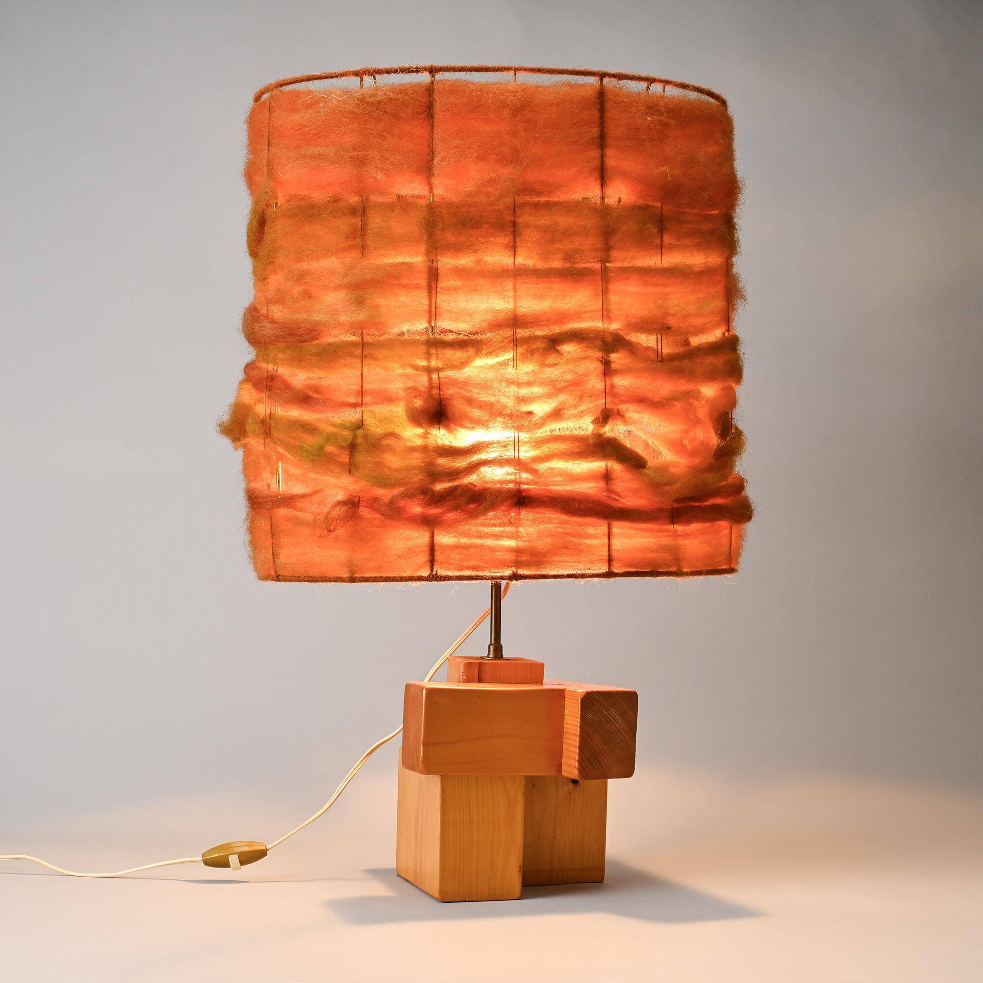 Sculptural table lamp in solid pine, France, circa 1970.