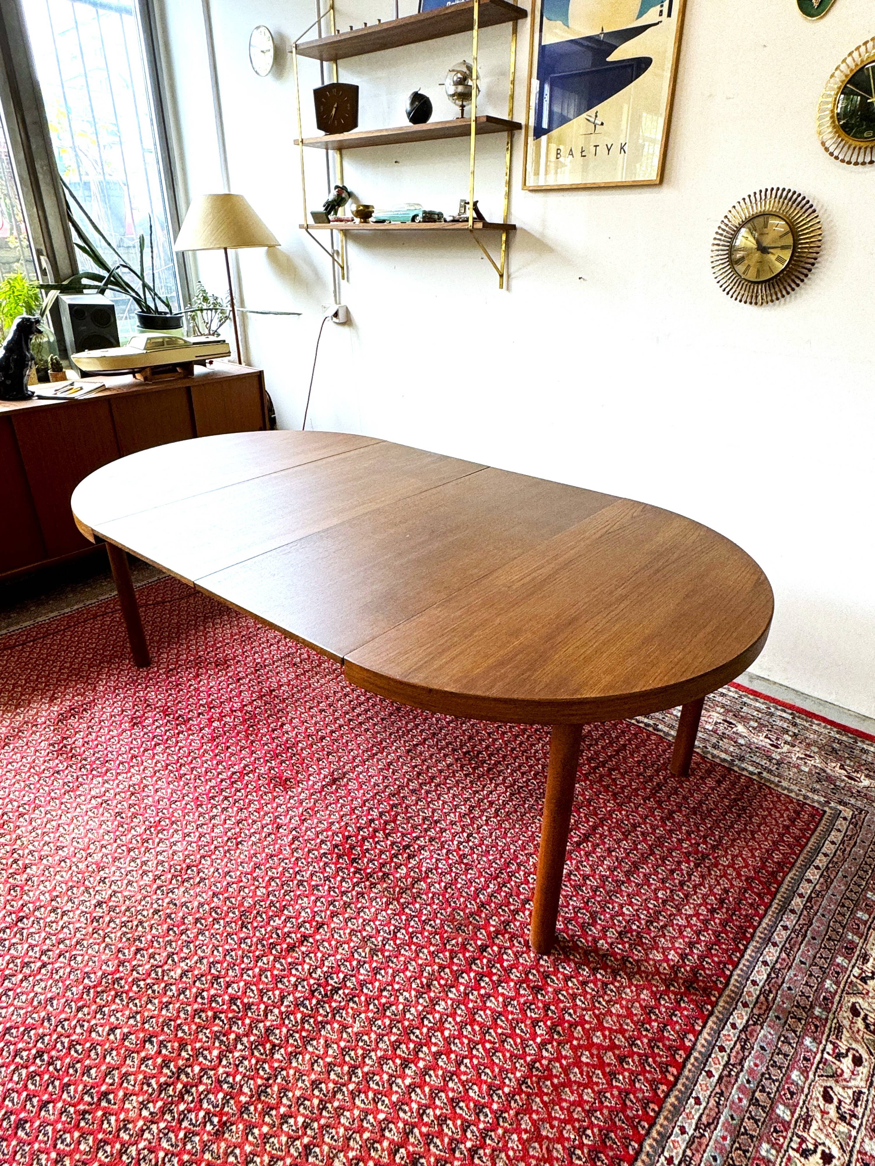 Expandable oak table, denmark 1960s/1970s, vintage, mid-c modern