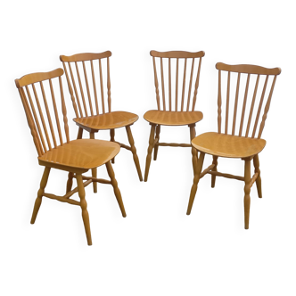 4 chaises bistrot estampillées Baumann