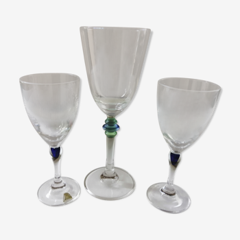 Assortiment de trois verres à pied en cristal d'Arques