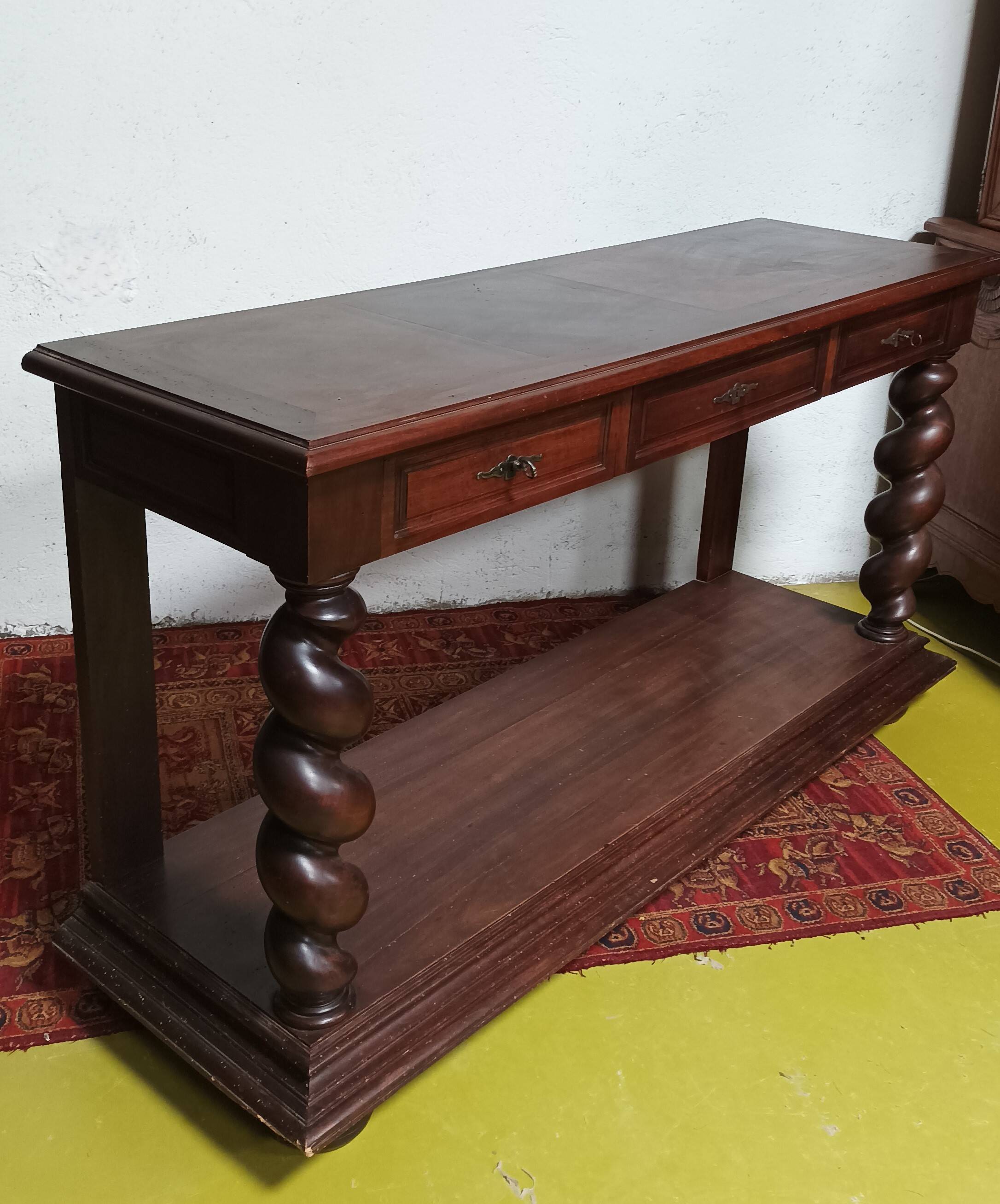 Louis XIII console in walnut