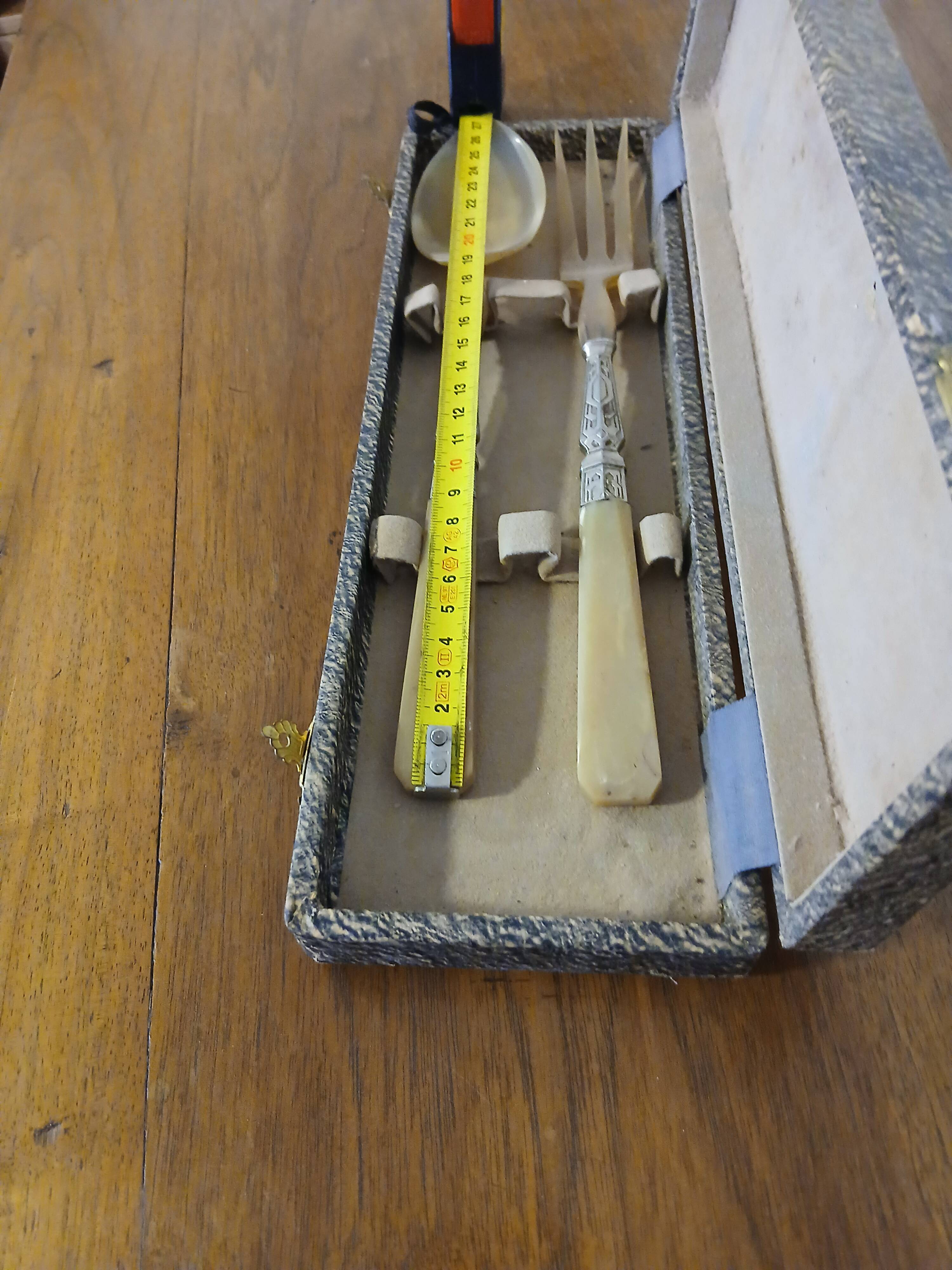 antique salad server