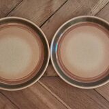 Quatre assiettes vintage en grès