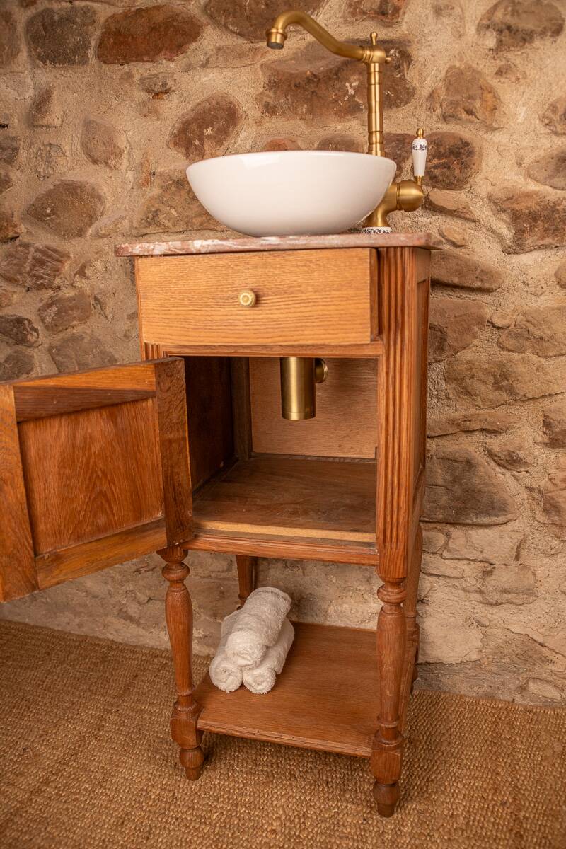Washbasin made from a bedside table.
