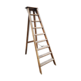 Escabeau en bois ancien