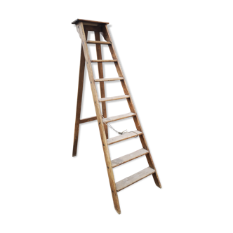 Wooden stepladder old