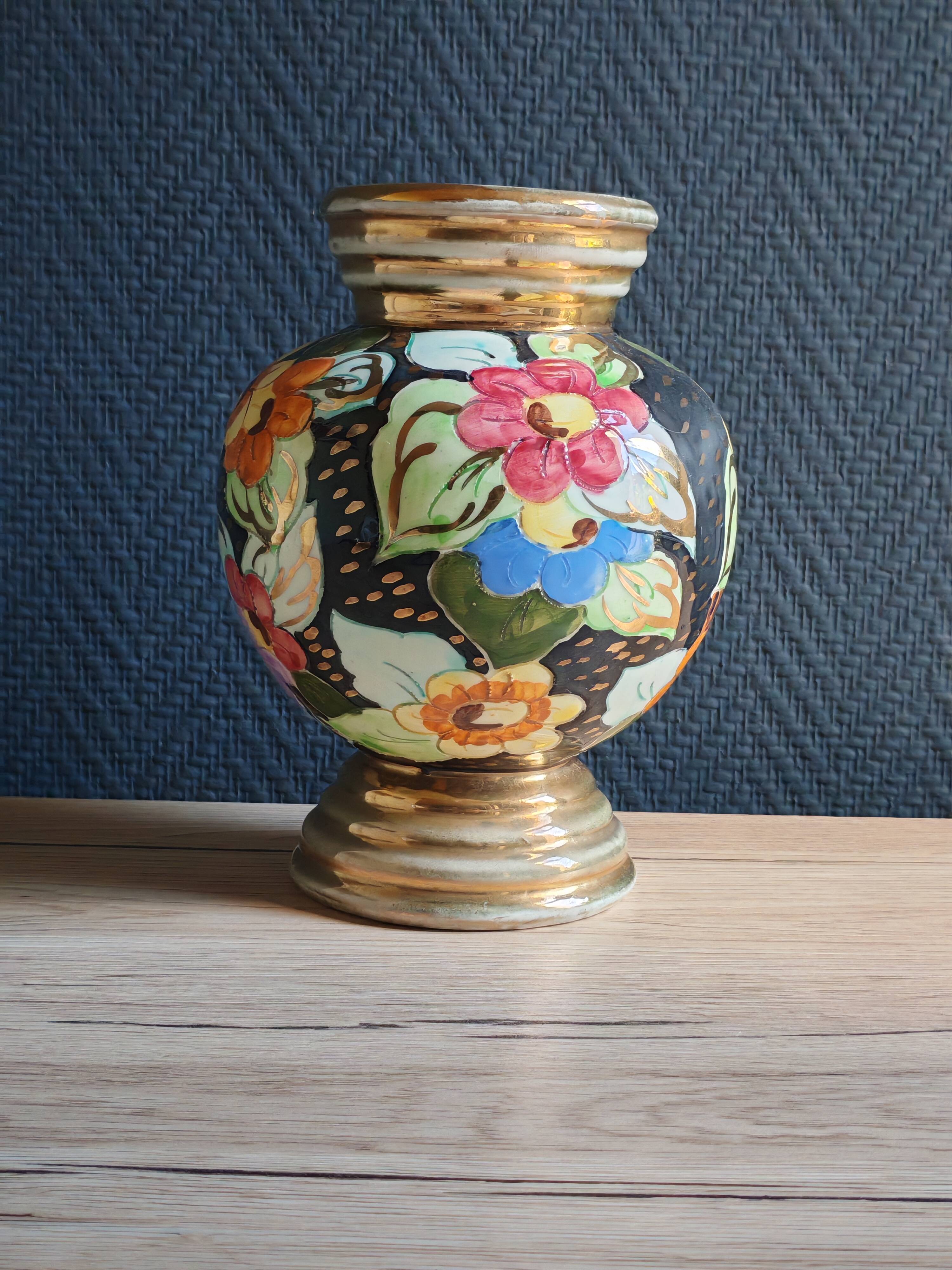 Vintage Ceramic Vase Arte Veneziana, Hand-Painted Flower Decor
