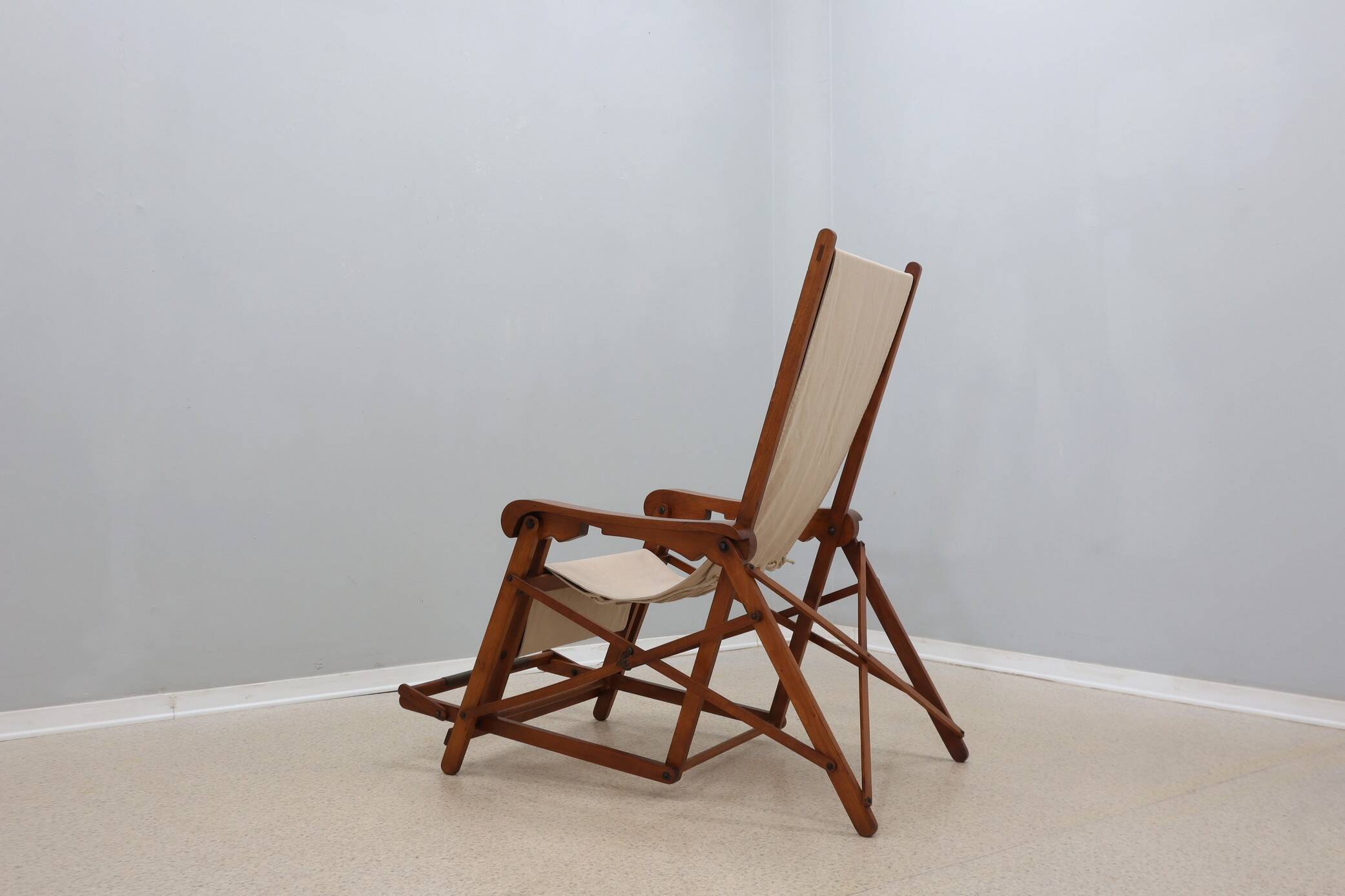 Mid century F.lli Castelli folding deck chair 1940s