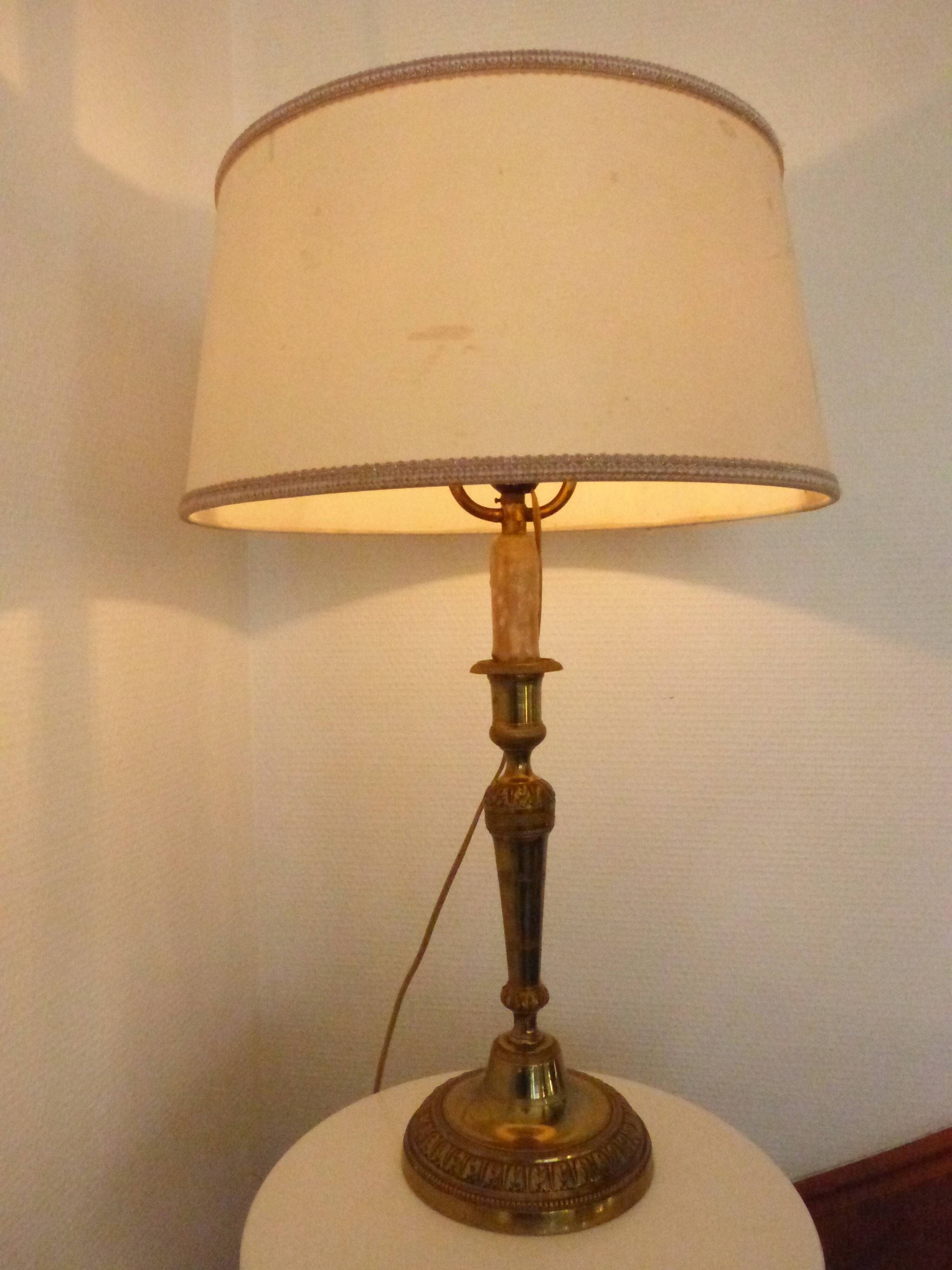 Chiseled bronze brass candlestick bouillotte lamp