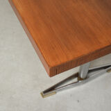 Extensible low table with metal feet 1960s
