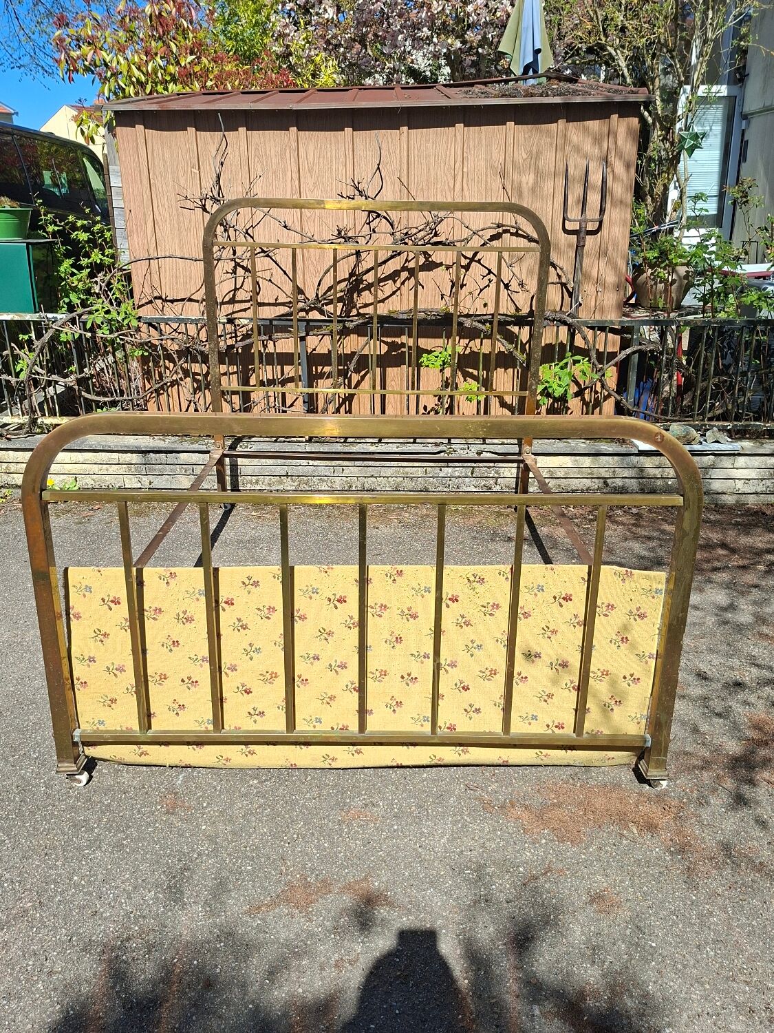 Art Deco lamp in brass