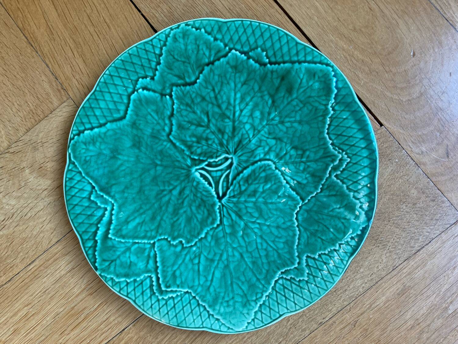 Gien Leaf Slush Dessert Plates