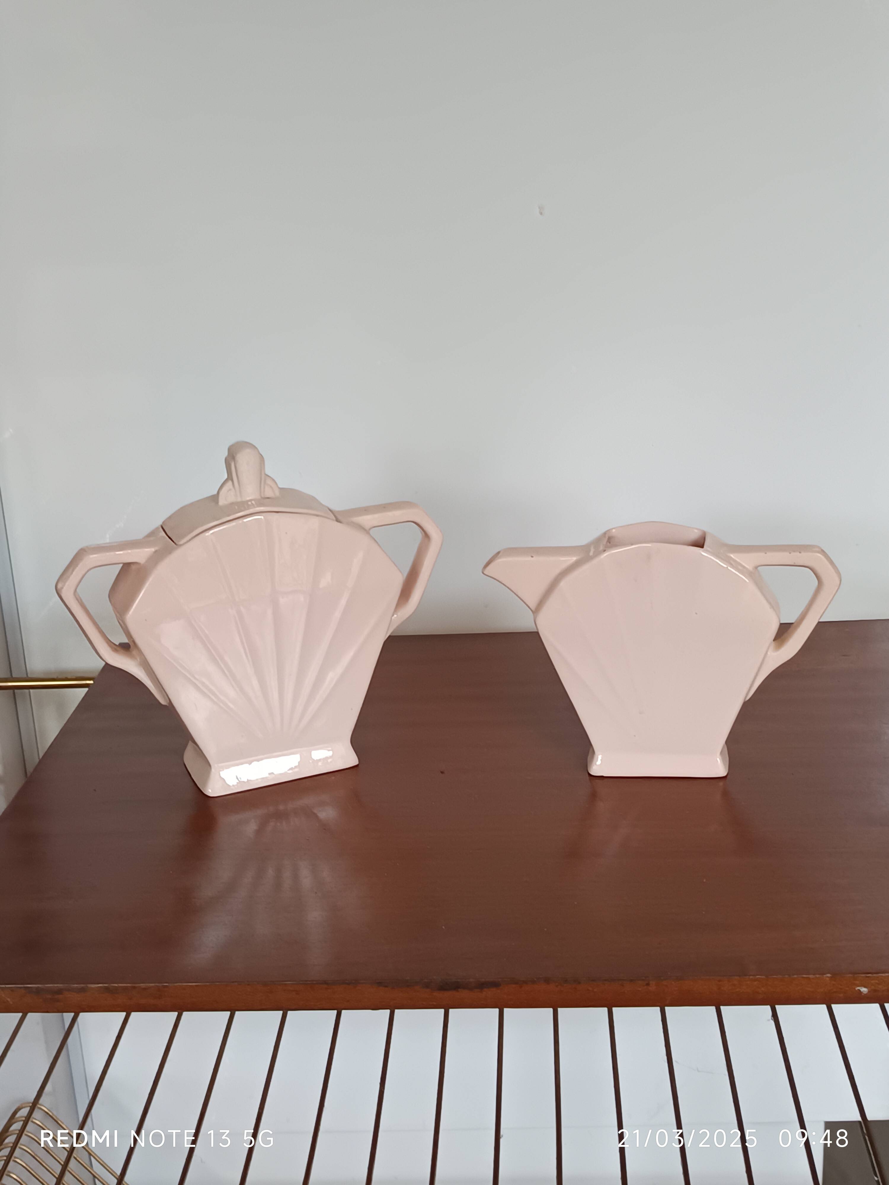 Saint Amand Art Deco earthenware creamer and sugar bowl