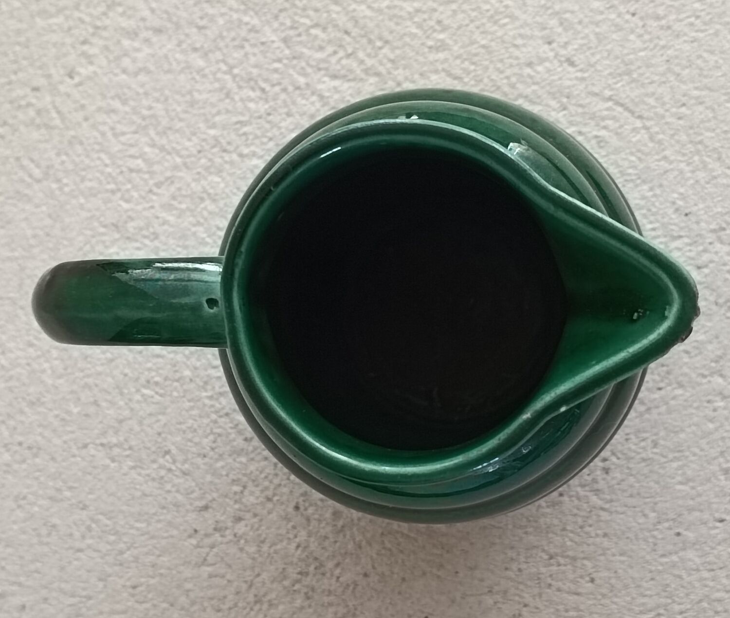 Pitcher iron earth Saint Clement