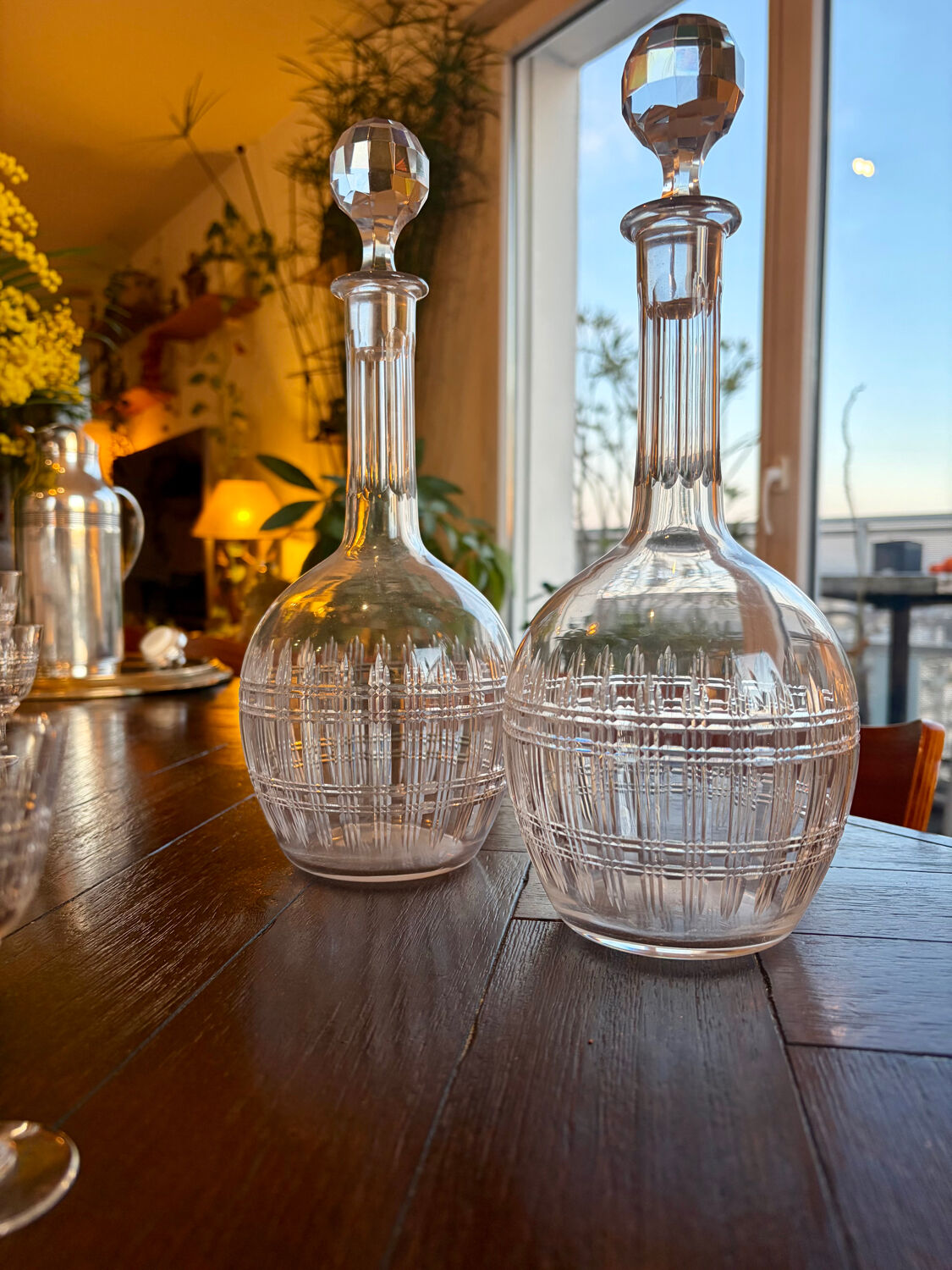 Cavour model baccarat service