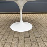 Original round dining table Knoll Tulip (137cm) Carrara