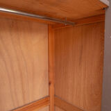 Armoire parisienne