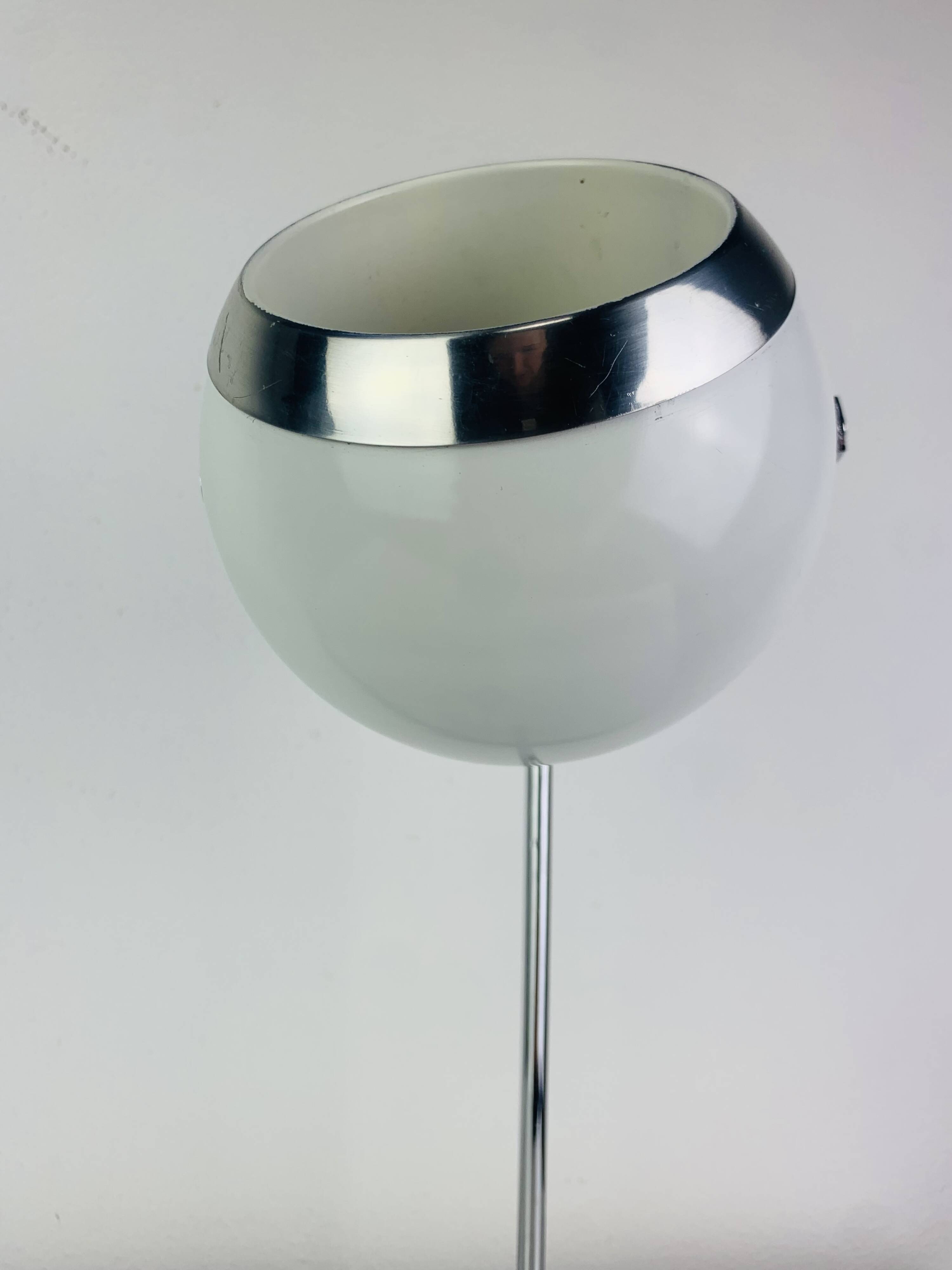 White Space Age eyeball desk lamp, 1970s