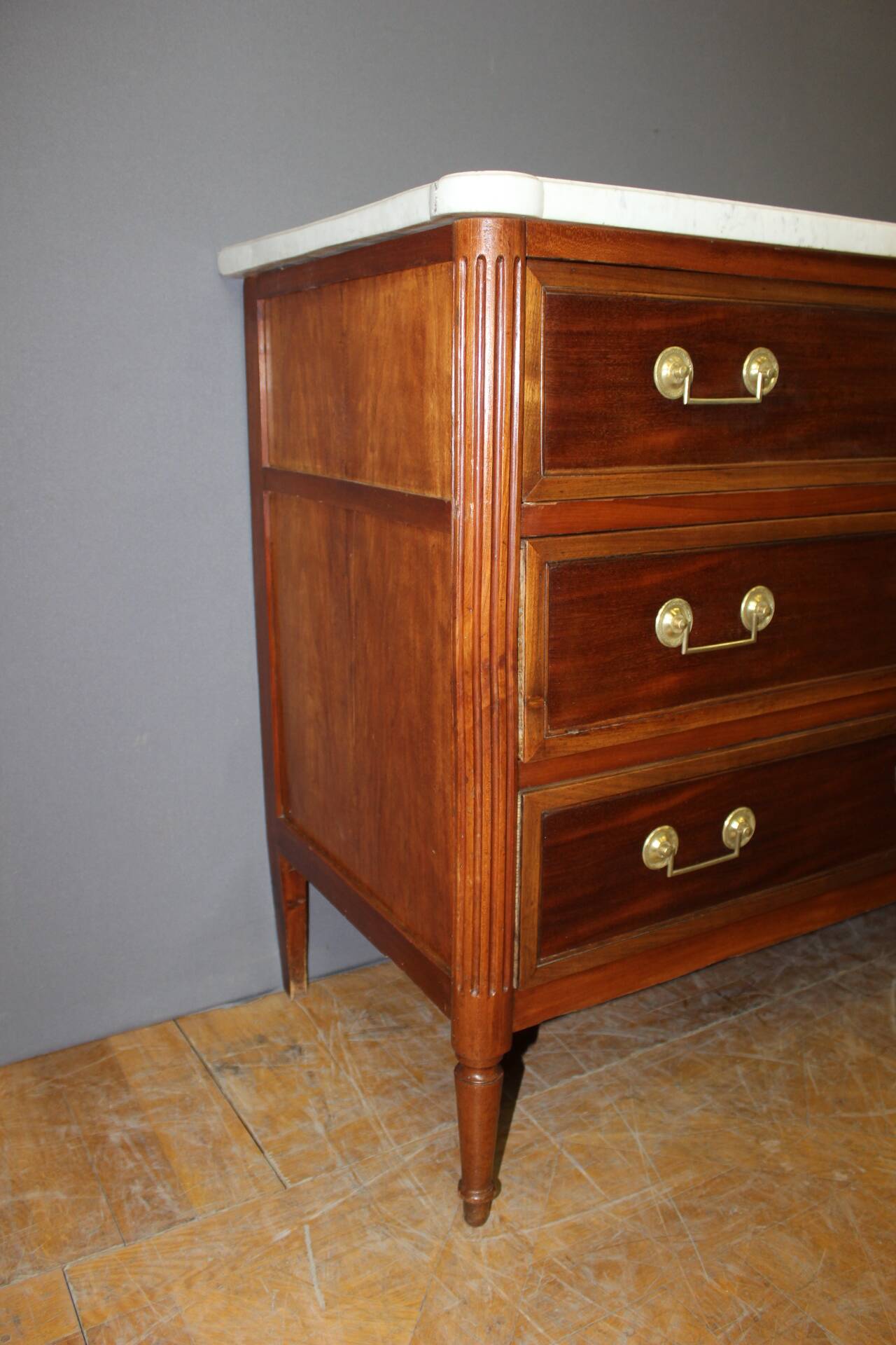 Small Louis XVI chest of drawers circa 1800