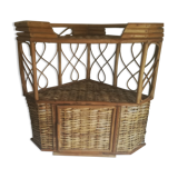 Etagère en rotin d'angle vintage