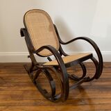 Rocking-chair canage child
